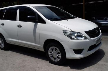 Selling 2nd Hand Toyota Innova 2014 Manual Diesel at 49000 km in Pasig