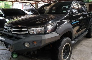 Black Toyota Hilux 2016 for sale in Automatic