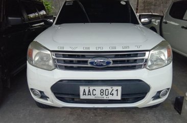 Selling Ford Everest 2015 Manual Gasoline in Quezon City