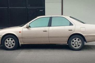 Sell 2nd Hand 2000 Toyota Camry Automatic Gasoline at 100000 km in Quezon City