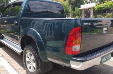 Sell 2nd Hand 2010 Toyota Hilux Automatic Diesel at 87000 km in Quezon City