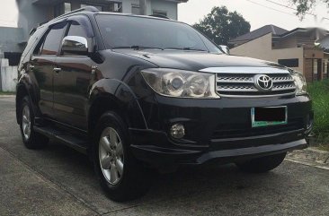 Sell 2nd Hand 2011 Toyota Fortuner Automatic Diesel at 80000 km in Angeles