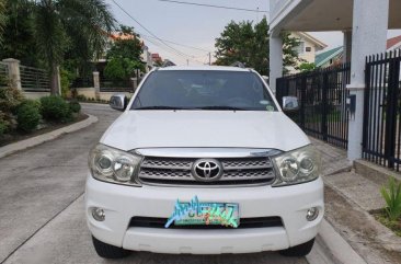 Toyota Fortuner 2009 Automatic Gasoline for sale in Silang