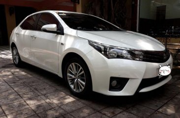 Pearl White Toyota Corolla Altis 2016 Automatic Gasoline for sale in San Juan