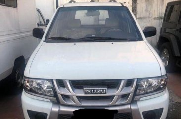 Selling Isuzu Crosswind 2016 Manual Diesel in Quezon City