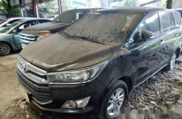 Selling Black Toyota Innova 2016 at 42000 km in Makati