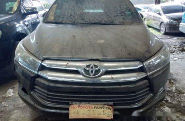 Selling Black Toyota Innova 2016 at 42000 km in Makati