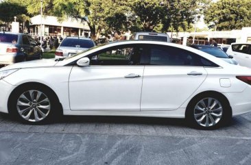 2nd Hand Hyundai Sonata 2012 Automatic Gasoline for sale in Angeles