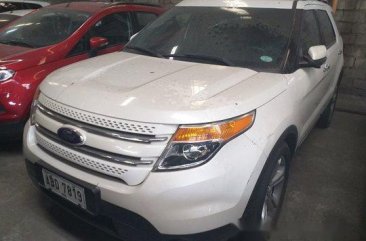 Selling White Ford Explorer 2015 Automatic Gasoline at 70000 km in Makati