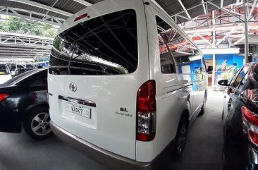 Sell White 2017 Toyota Hiace at 18000 km 