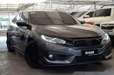 Selling Honda Civic 2017 at 28000 km 