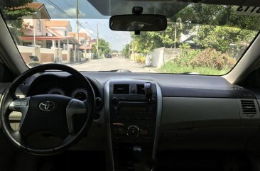 Selling 2nd Hand Toyota Corolla Altis 2012 at 73000 km 