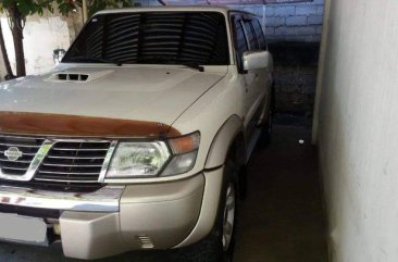 Sell White 2002 Nissan Patrol Automatic Diesel at 138000 km 