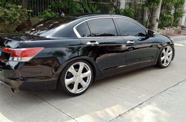 Black Honda Accord 2008 at 80000 km for sale