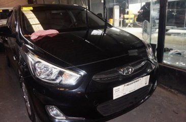 Sell Black 2016 Hyundai Accent Sedan in Manila