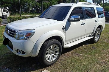 White Ford Everest 2013 Manual Diesel for sale in Manila