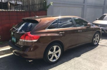 Selling Brown Toyota Venza 2010 in Manila