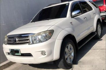 Selling White Toyota Fortuner 2011 Automatic Diesel 