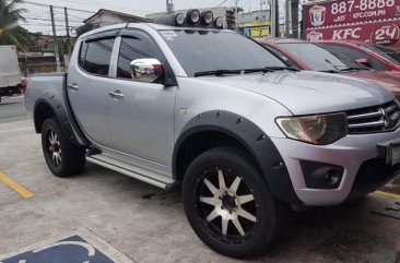 Selling Silver Mitsubishi Strada 2010 Truck in Manila