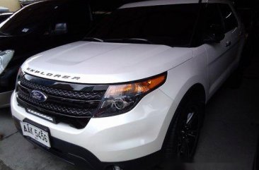 Sell White 2014 Ford Explorer Automatic Gasoline at 40195 km in Pasig