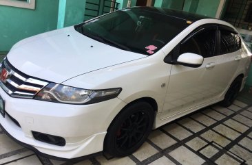 White Honda City 2012 Sedan at 70000 km for sale