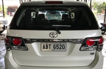 Pearl White 2015 Toyota Fortuner Diesel Automatic for sale in Quezon City