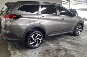 Selling Toyota Rush 2019 in Quezon City