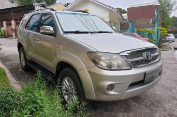 Selling Silver Toyota Fortuner 2007 at 97000 km 