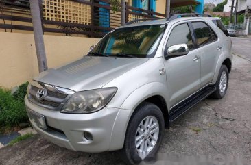 Selling Silver Toyota Fortuner 2007 at 97000 km 