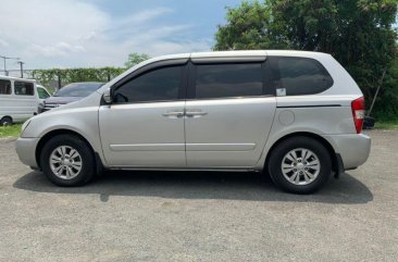 Sell 2013 Kia Carnival Van in Quezon City