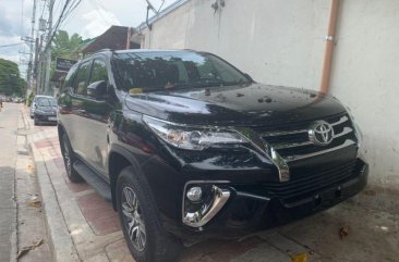 Selling Black Toyota Fortuner 2018 in Quezon City