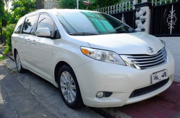 2014 Toyota Sienna for sale in Makati