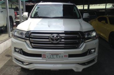 Selling White Toyota Land Cruiser 2016 in Quezon City