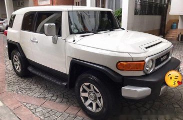 White Toyota Fj Cruiser 2015 at 64000 km for sale 