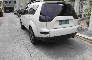 Sell White 2008 Mitsubishi Outlander in Manila 