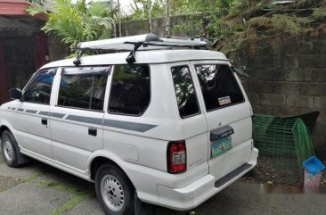 Sell White 2009 Mitsubishi Adventure at 90000 km