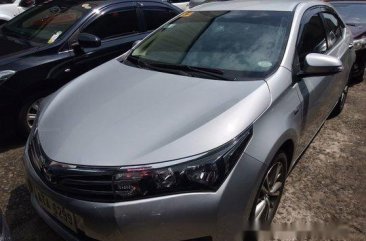 Selling Silver Toyota Corolla Altis 2015 at 8000 km 