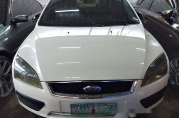 Sell White 2005 Ford Focus in Quezon City