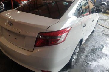 White Toyota Vios 2016 at 80000 km for sale 