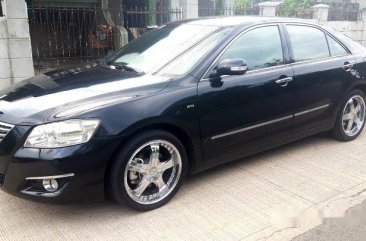 Selling Black Toyota Camry 2007 at 150000 km 