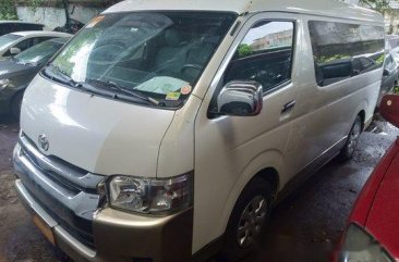 Sell White 2017 Toyota Hiace Manual Diesel at 74000 km 