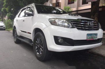 Selling White Toyota Fortuner 2010 Automatic Diesel at 80000 km 