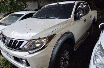 White Mitsubishi Strada 2018 Manual Diesel for sale