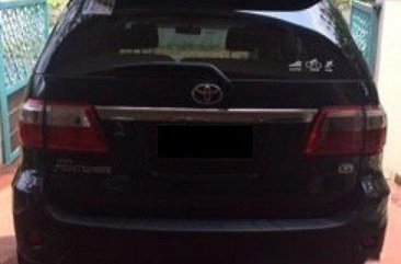 Selling Black Toyota Fortuner 2011 in Makati