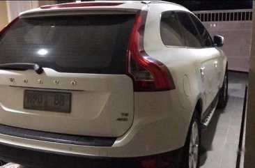 Sell White 2010 Volvo Xc60 Automatic Gasoline at 35000 km 