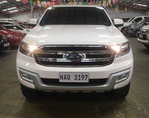 White Ford Everest 2016 Automatic Diesel for sale 