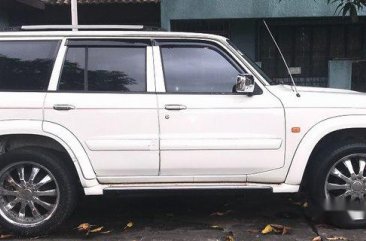 Sell White 2003 Nissan Patrol at 152000 km 