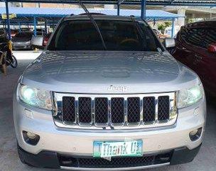 Silver Jeep Grand Cherokee 2012 for sale in Makati