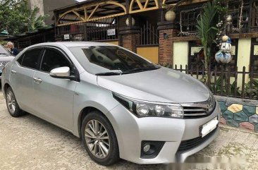 Selling Silver Toyota Corolla Altis 2014 Automatic Gasoline at 31904 km 