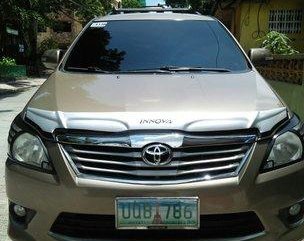 Selling Brown Toyota Innova 2012 Automatic Diesel at 63000 km 